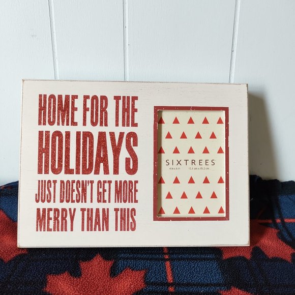 'Home for the Holidays Doesn't Get More Merry Than This' Decorative Photo Frame - Picture 4 of 5
